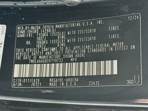 Used 2025 Toyota Corolla Cross XLE FWD image 12