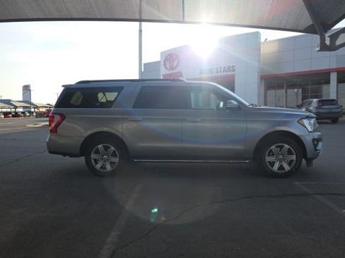 Used 2021 Ford Expedition Max XLT image 5