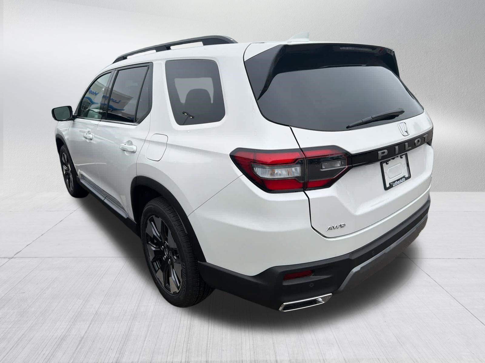 Certified 2026 Honda Pilot Elite image 8
