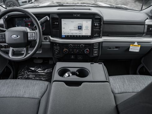 New 2026 Ford F250 XLT w/ XLT Premium Package image 24