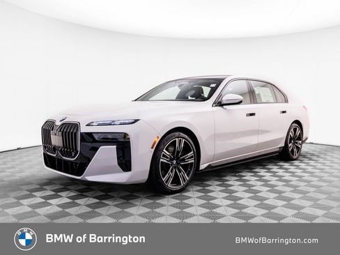 New 2026 BMW i7 xDrive60 w/ Executive Package image 1