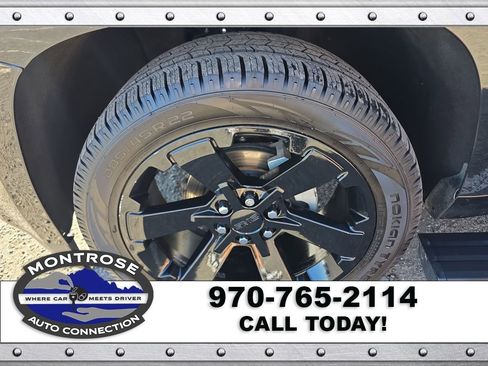 Used 2017 GMC Yukon Denali w/ Open Road Package image 42