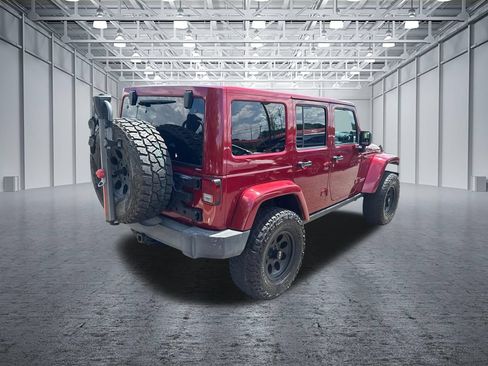 Used 2012 Jeep Wrangler Unlimited Rubicon w/ Dual Top Group AWD/4WD image 7