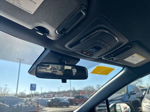 Used 2023 Toyota Corolla SE image 30