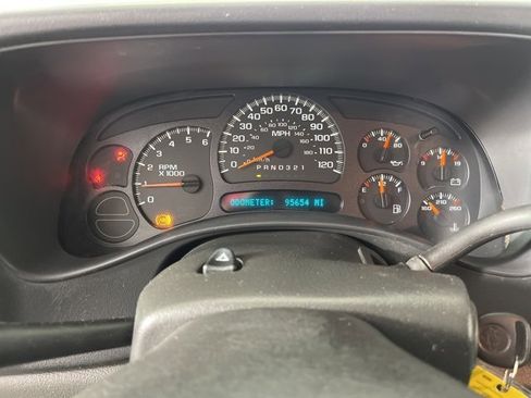 Used 2006 Chevrolet Silverado 1500 W/T image 24