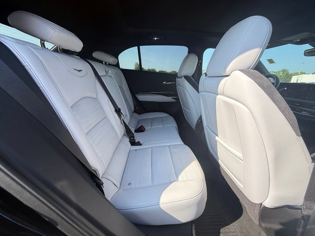Certified 2024 Cadillac XT4 Sport AWD/4WD image 35