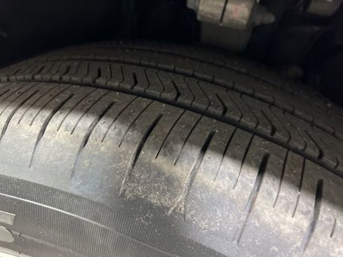 Used 2024 Genesis GV80 2.5T image 40