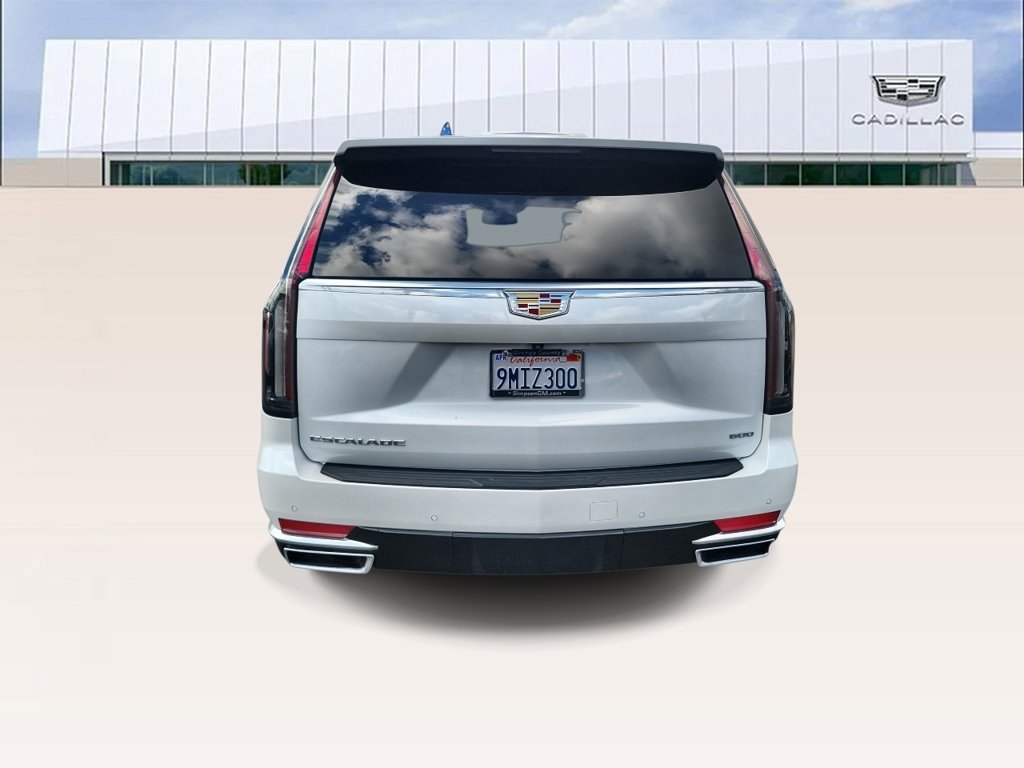 Used 2024 Cadillac Escalade Luxury RWD image 7
