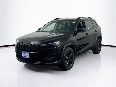 Used 2023 Jeep Cherokee Altitude Lux w/ Lux Elite Package