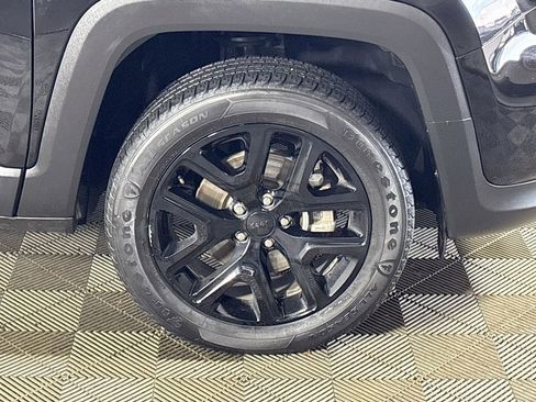 Used 2022 Jeep Renegade Altitude image 23