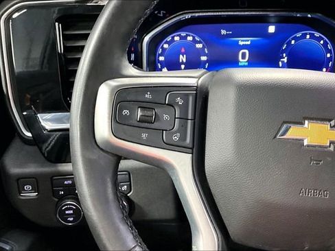 Used 2023 Chevrolet Silverado 1500 LT AWD/4WD image 12