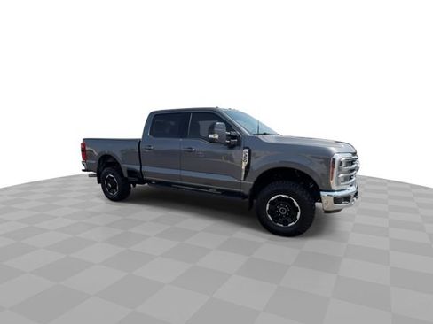Used 2025 Ford F350 Lariat w/ Tremor Off-Road Package AWD/4WD image 2