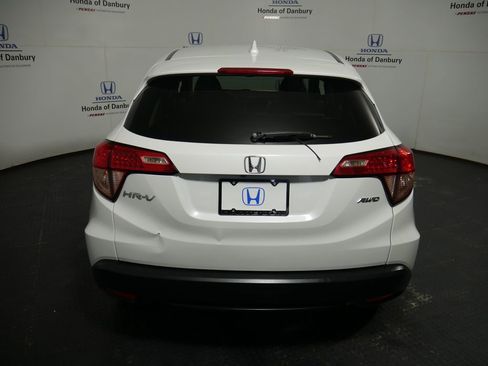Used 2017 Honda HR-V EX image 5