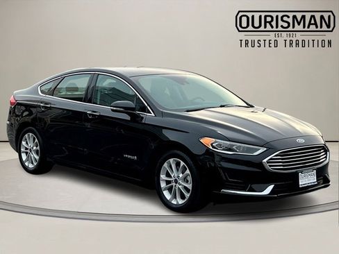 Used 2019 Ford Fusion SEL image 1
