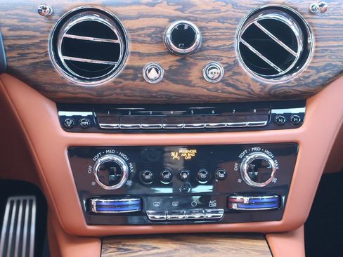 Certified 2021 Rolls-Royce Ghost image 21