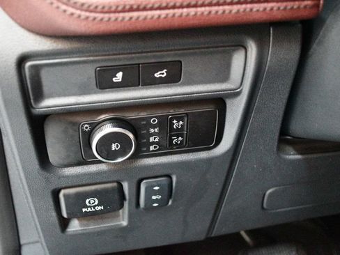 Used 2024 Ford Expedition Limited AWD/4WD image 72