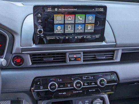 New 2025 Honda Pilot Touring image 18