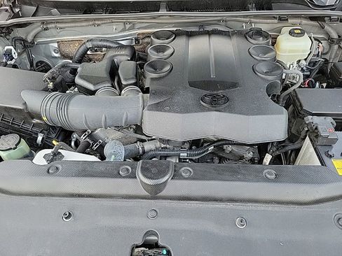 Used 2020 Toyota 4Runner TRD Off-Road Premium image 39