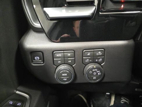 New 2026 Chevrolet Silverado 1500 LT Trail Boss w/ Safety Package image 19