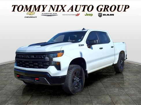 Used 2023 Chevrolet Silverado 1500 Custom Trail Boss w/ LPO, Dark Essentials Package AWD/4WD image 1