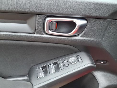 Used 2022 Honda Civic Sport image 13