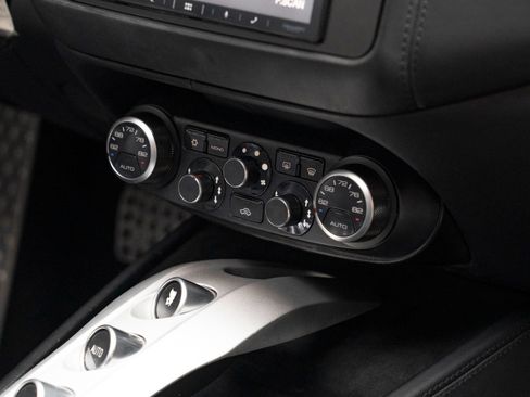 Used 2016 Ferrari California T RWD image 48