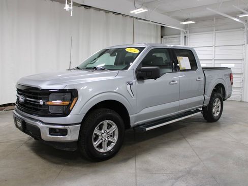 Used 2024 Ford F150 XLT w/ Tow/Haul Package image 4