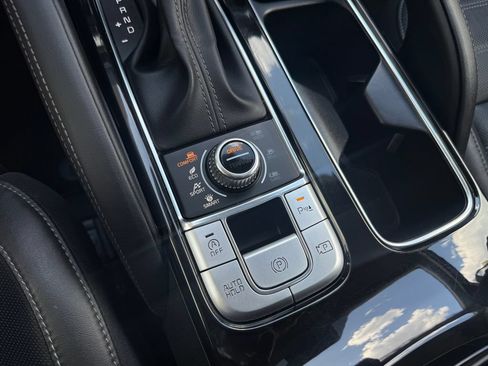 Used 2023 Kia Telluride SX AWD/4WD image 25