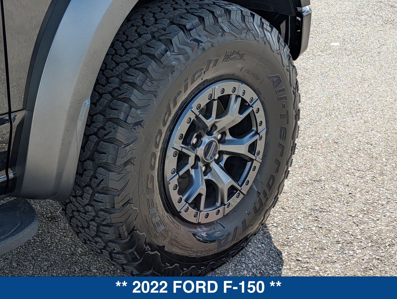 Used 2022 Ford F150 Raptor w/ Raptor 37 Performance Package AWD/4WD image 13