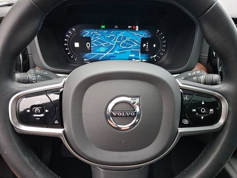 Certified 2023 Volvo XC60 B5 Ultimate w/ Climate Package AWD/4WD image 22
