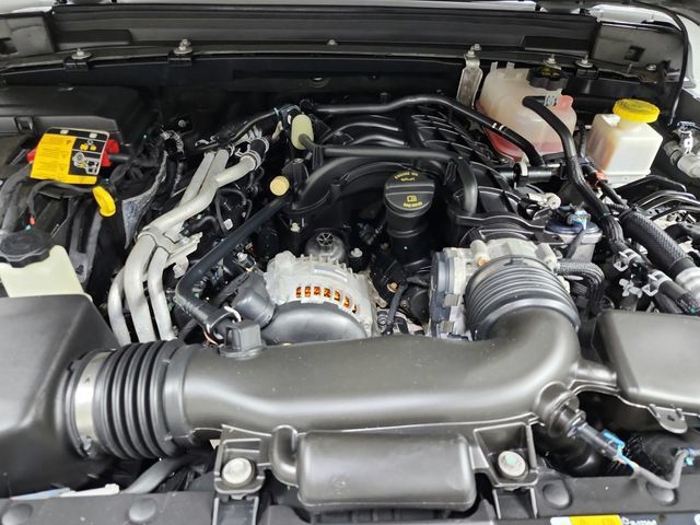 Used 2022 Jeep Gladiator Sport AWD/4WD image 18