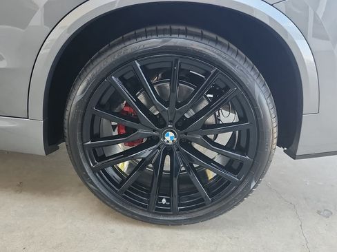New 2026 BMW X5 xDrive40i w/ M Sport Package AWD/4WD image 10