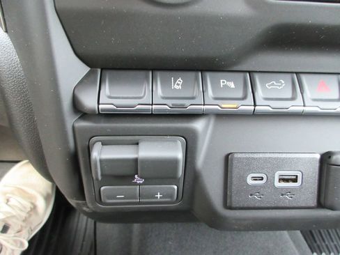 New 2026 Chevrolet Silverado 2500 Custom w/ Custom Value Package image 31