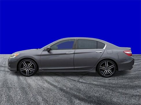 Used 2016 Honda Accord Sport image 7