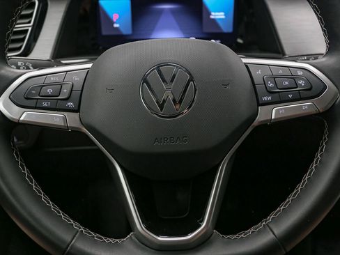 Certified 2025 Volkswagen Atlas Cross Sport SE AWD/4WD image 35
