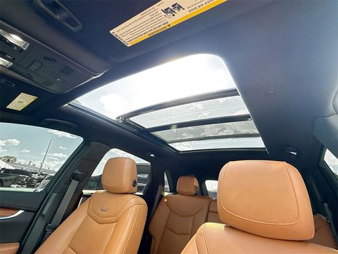 Used 2022 Cadillac XT5 Premium Luxury image 24