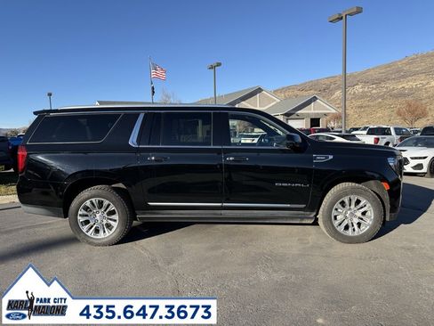 Used 2023 GMC Yukon XL Denali image 6
