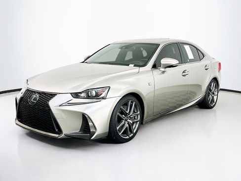 Used 2018 Lexus IS 300 AWD image 3
