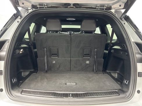 Certified 2024 Jeep Grand Cherokee L Limited w/ Luxury Tech Group II image 15