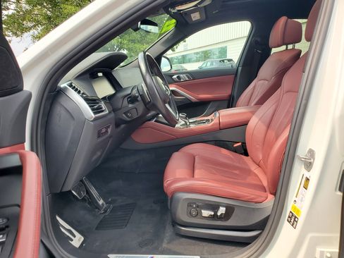 Used 2022 BMW X6 xDrive40i w/ M Sport Package AWD/4WD image 9
