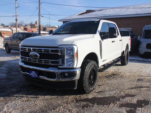 Certified 2024 Ford F250 XLT image 10