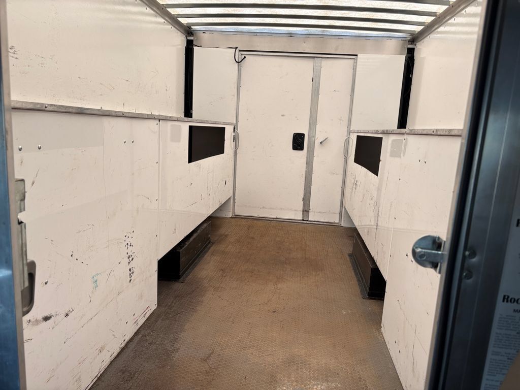 Used 2022 Chevrolet Express 3500 w/ Power Convenience Package RWD image 13