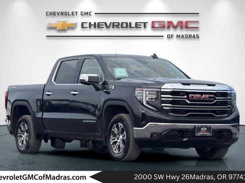 Used 2025 GMC Sierra 1500 SLT AWD/4WD image 1