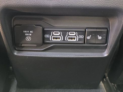 New 2025 Jeep Grand Cherokee Overland w/ Trailer Tow Package AWD/4WD image 15