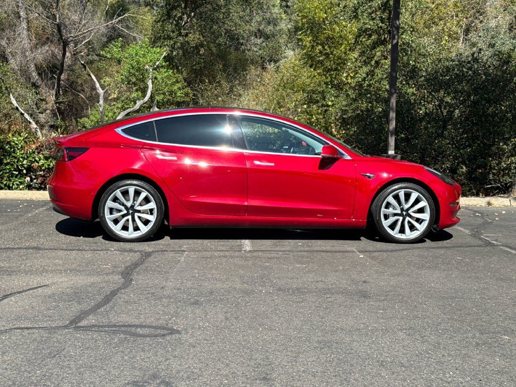 Used 2018 Tesla Model 3 Long Range RWD image 4