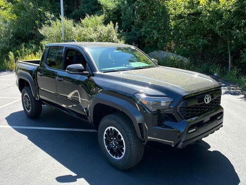 New 2025 Toyota Tacoma TRD Off-Road w/ TRD Off Road Upgrade Package image 7