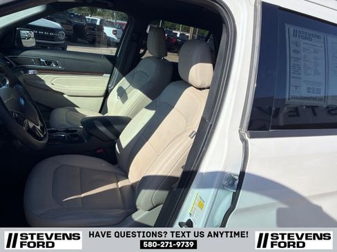 Used 2018 Ford Explorer Limited FWD image 12