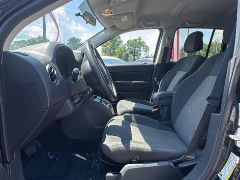 Used 2012 Jeep Compass Sport FWD image 10