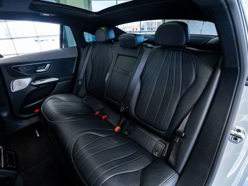 Used 2023 Mercedes-Benz EQE 500 4MATIC Sedan image 51