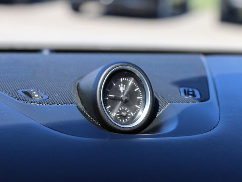 Used 2022 Maserati Levante GT image 24